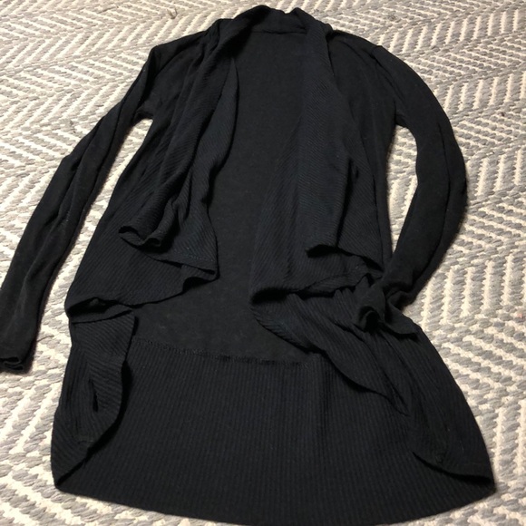 Black flowing cardigan - Picture 2 of 2
